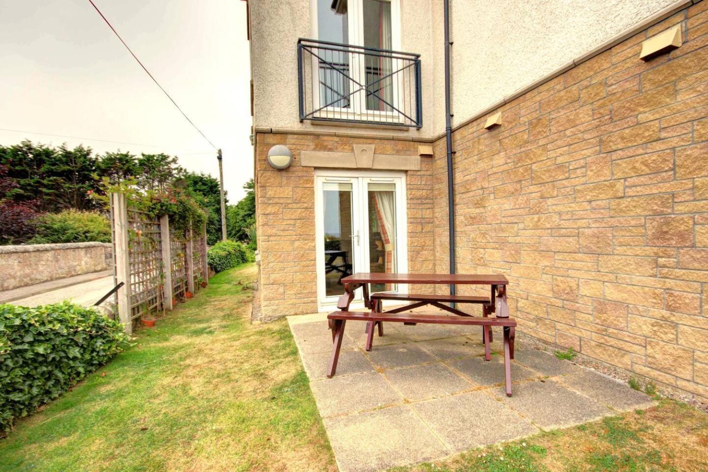 No1 The Links Apartment, Brora Exterior photo